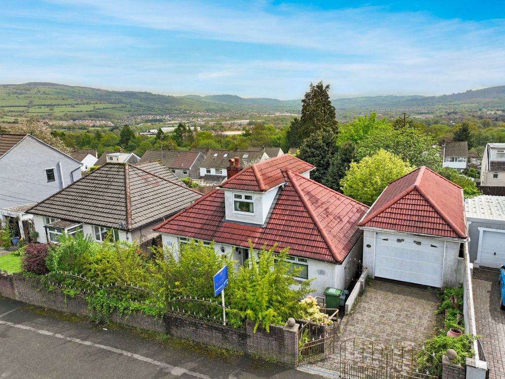 2 bed bungalow for sale in Heol Pwll-Y-Pant, Caerphilly CF83, £240,000