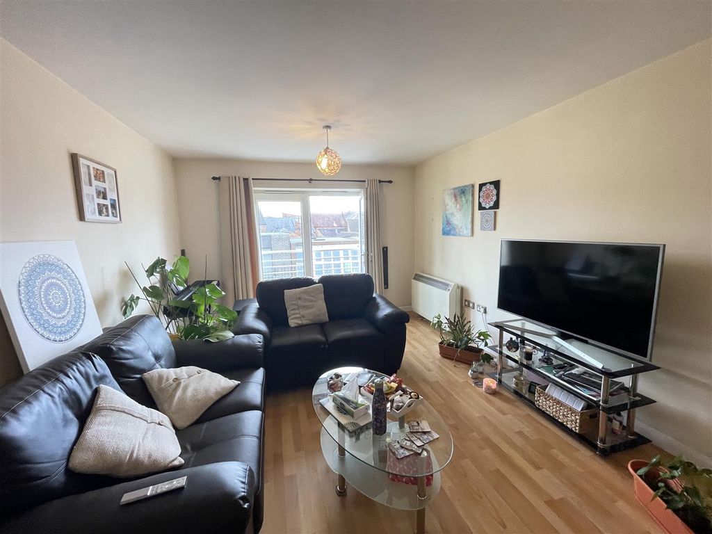 1 bed flat for sale in Metro House, Biggin Street, Loughborough LE11, £94,950