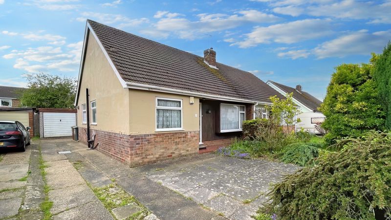 2 bed semi-detached bungalow for sale in Sunfield Crescent, Birchwood, Lincoln LN6, £160,000