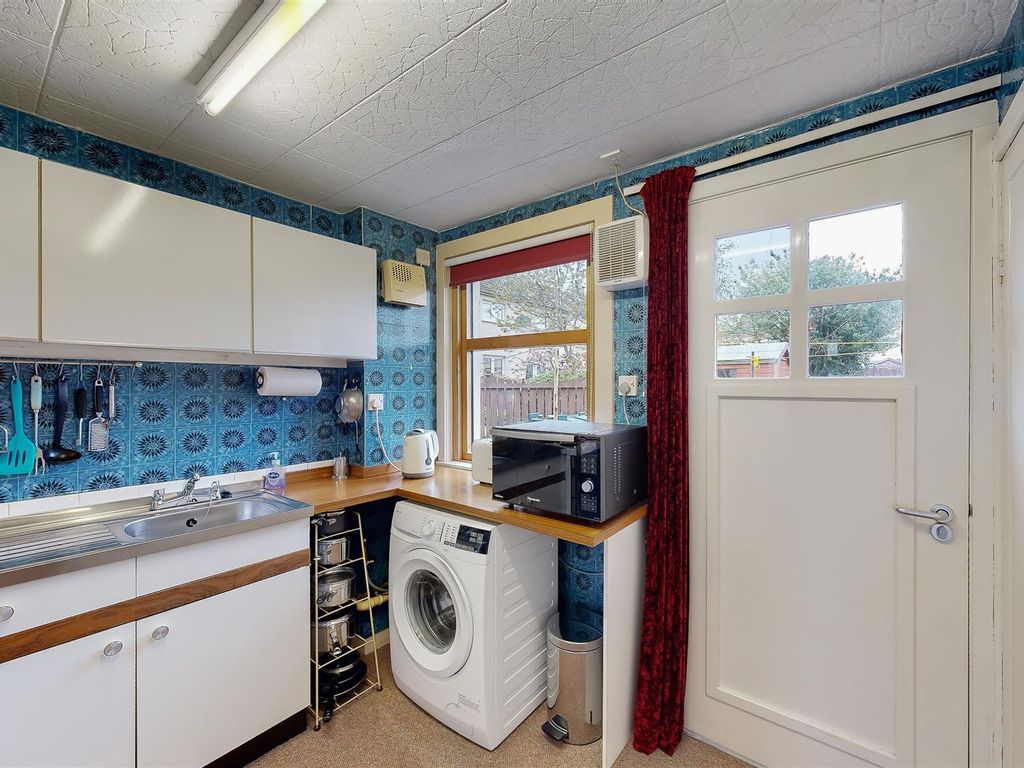 2 bed terraced house for sale in Tulliebelton Place, Bankfoot, Perth PH1, £124,900