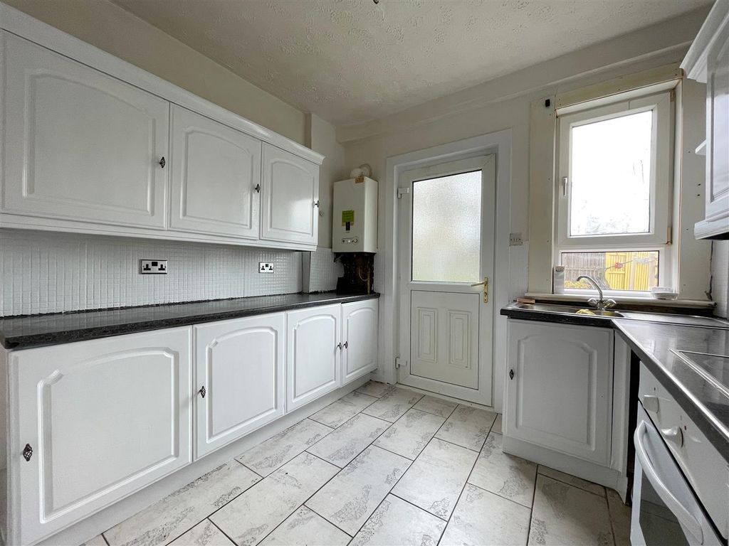 2 bed flat for sale in Espieside Crescent, Coatbridge, Coatbridge ML5, £65,000