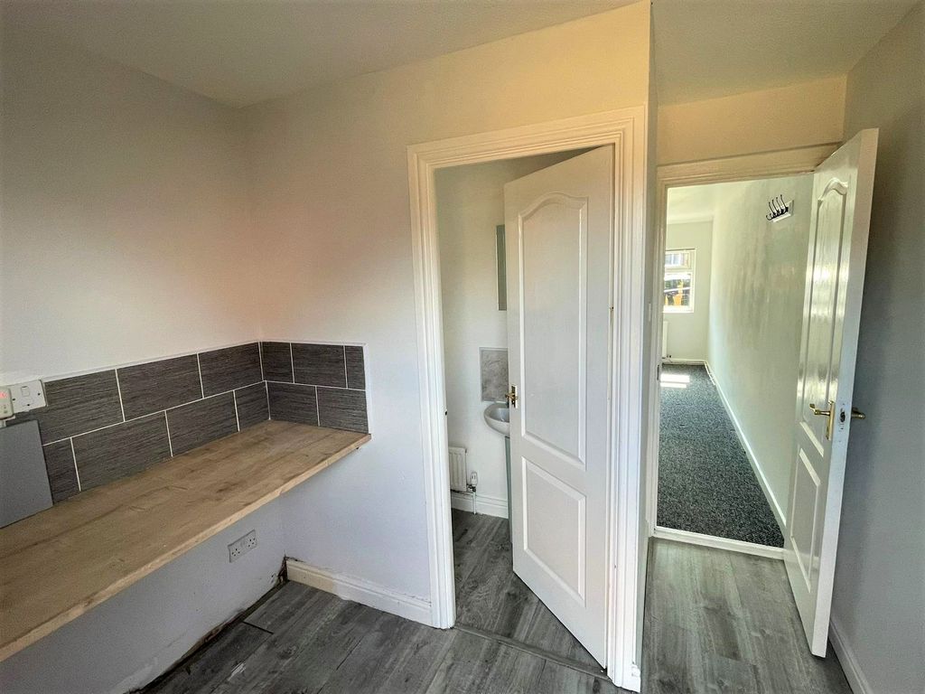 4 bed detached house for sale in Edgbaston Way, Edlington, Doncaster DN12, £210,000