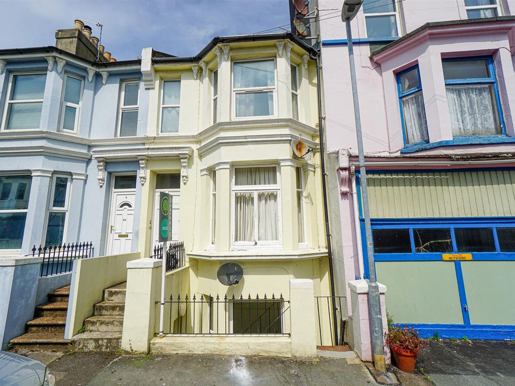 1 bed flat for sale in Hughenden Road, Hastings TN34, £118,000