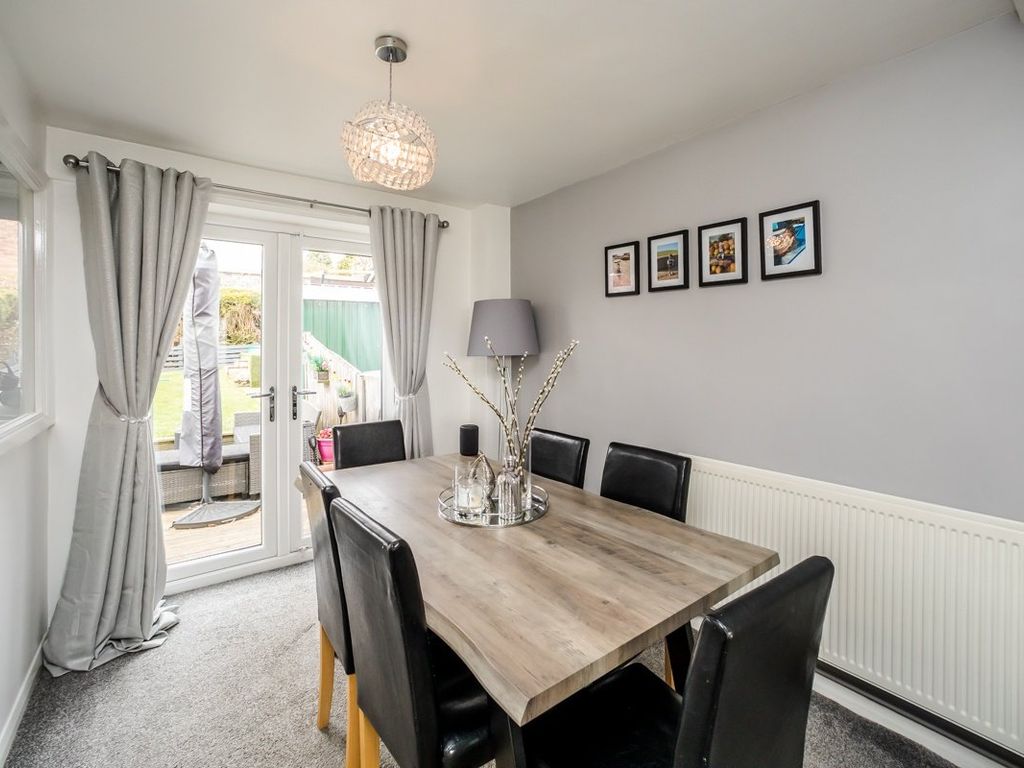 3 bed semi-detached house for sale in Prospect Court, Halifax HX2, £180,000