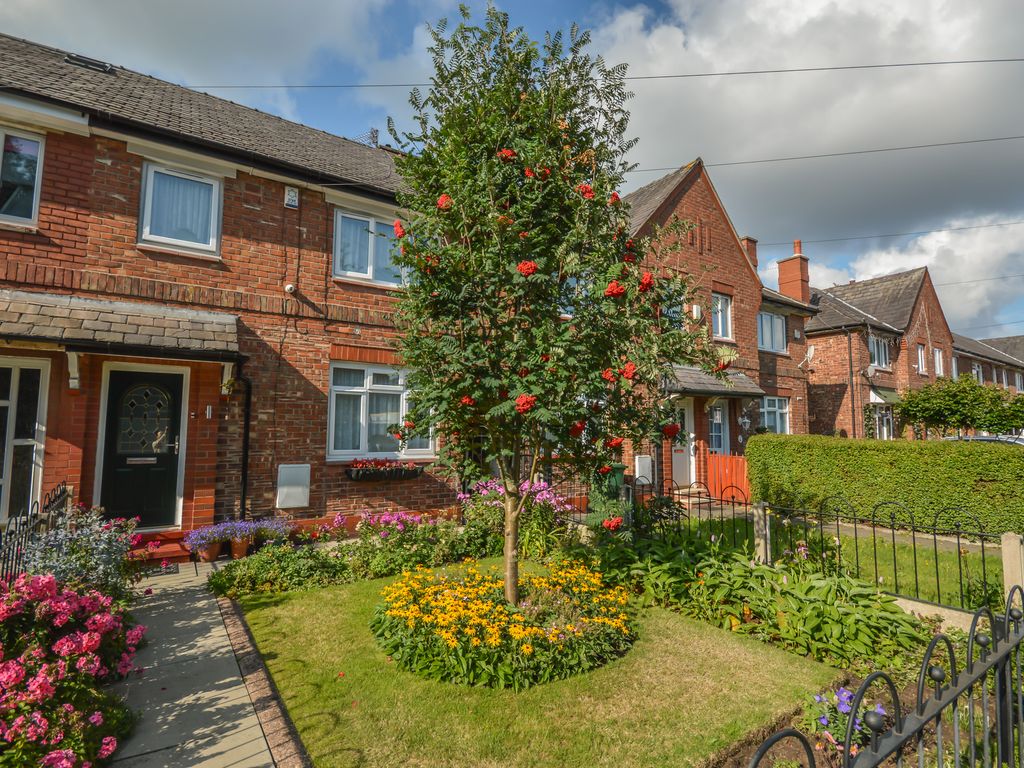 3 bed terraced house for sale in Barlow Road, Broadheath, Altrincham WA14, £280,000