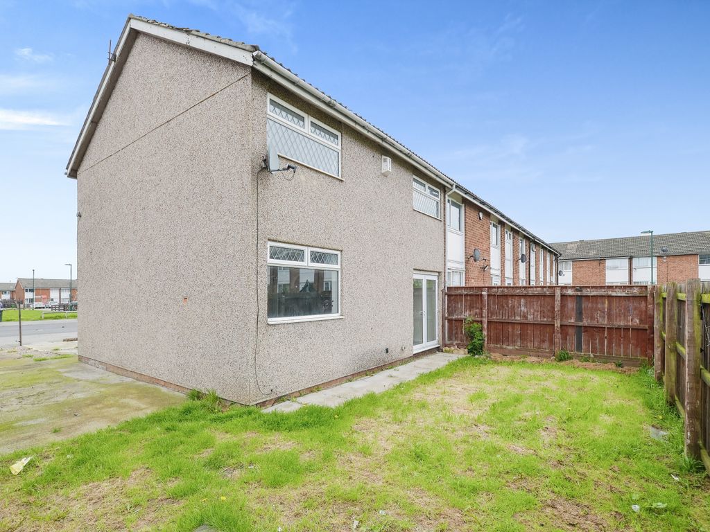 3 bed end terrace house for sale in Broadhaven Close, Middlesbrough TS6, £70,000