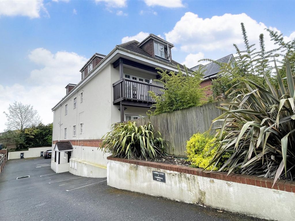 2 bed flat for sale in Cambridge Road, Westbourne, Bournemouth BH2, £190,000