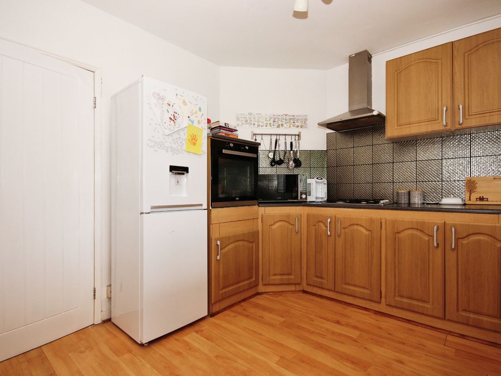 3 bed terraced house for sale in The Avenue, Coventry CV3, £220,000