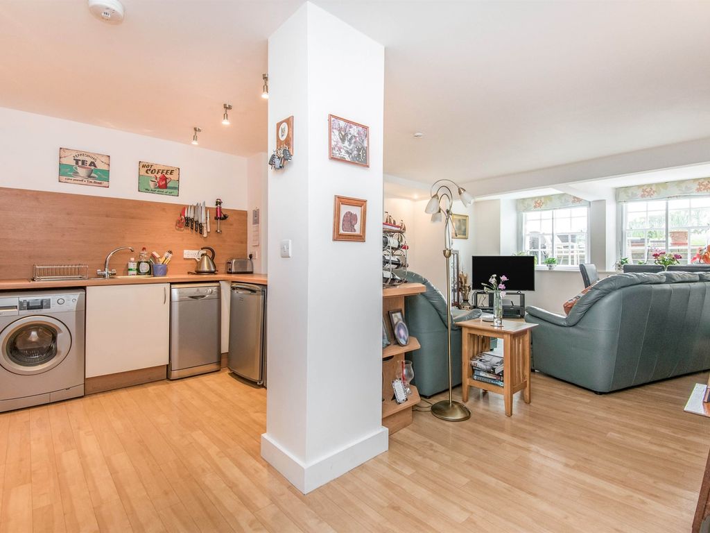 2 bed flat for sale in Clappentail Lane, Lyme Regis DT7, £235,000