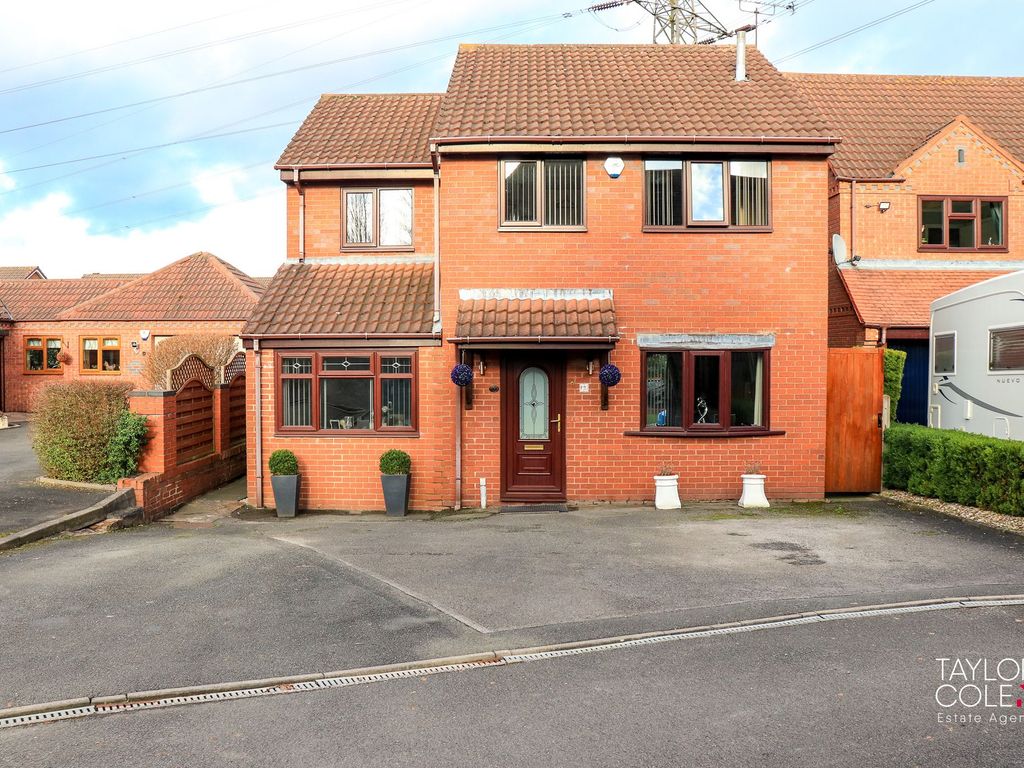 4 bed detached house for sale in Heathcote Close, Wilnecote, Tamworth B77, £330,000