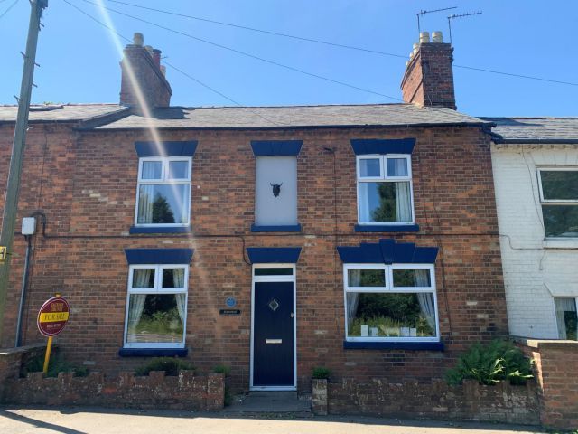 3 bed terraced house for sale in The Wharf, Braunston, Northamptonshire NN11, £300,000
