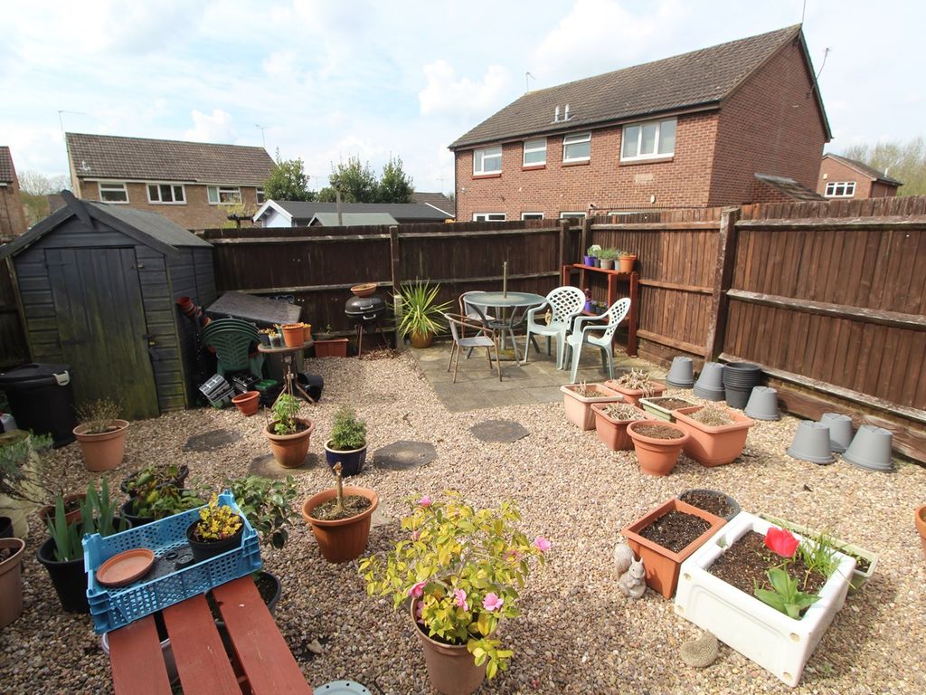 1 bed property for sale in Spinney Close, Glen Parva, Leicester LE2, £160,000