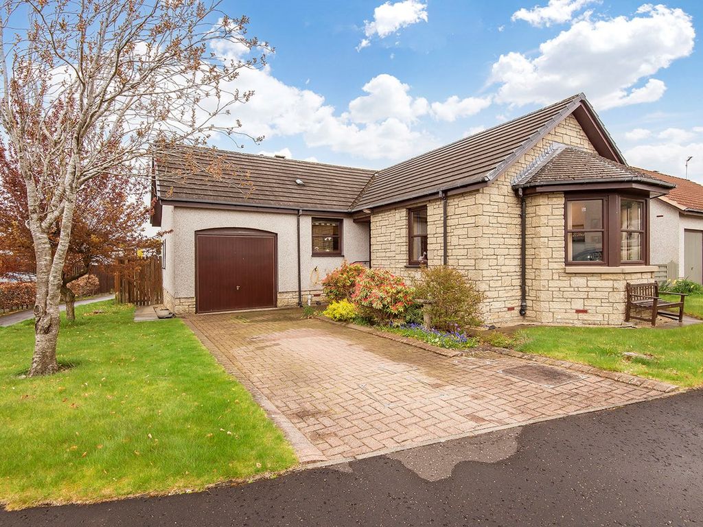 3 bed bungalow for sale in Auld Mart Road, Milnathort, Kinross KY13, £259,950