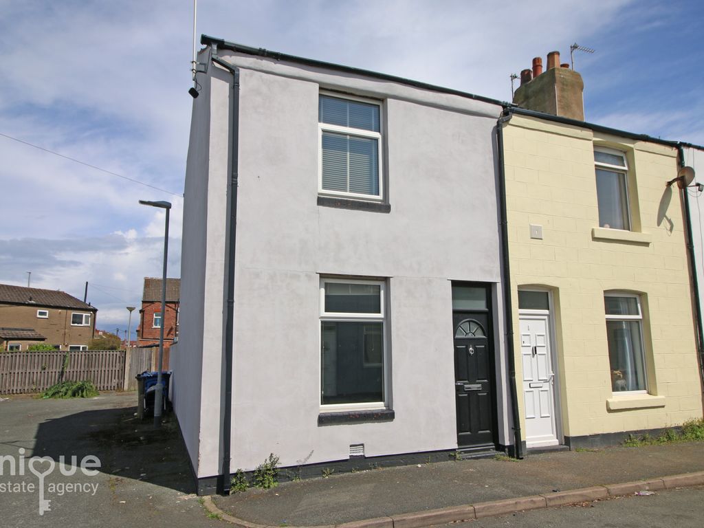 2 bed end terrace house for sale in Wyre Street, Fleetwood FY7, £105,000
