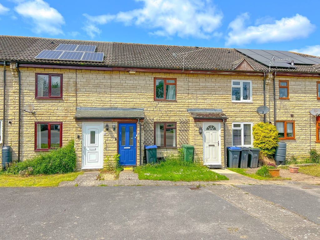 2 bed terraced house for sale in White Horse Road, Cricklade, Swindon SN6, £190,000