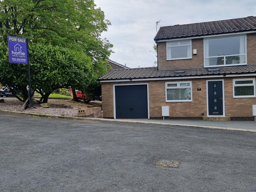 3 bed property for sale in Meadway, Stalybridge SK15, £255,000