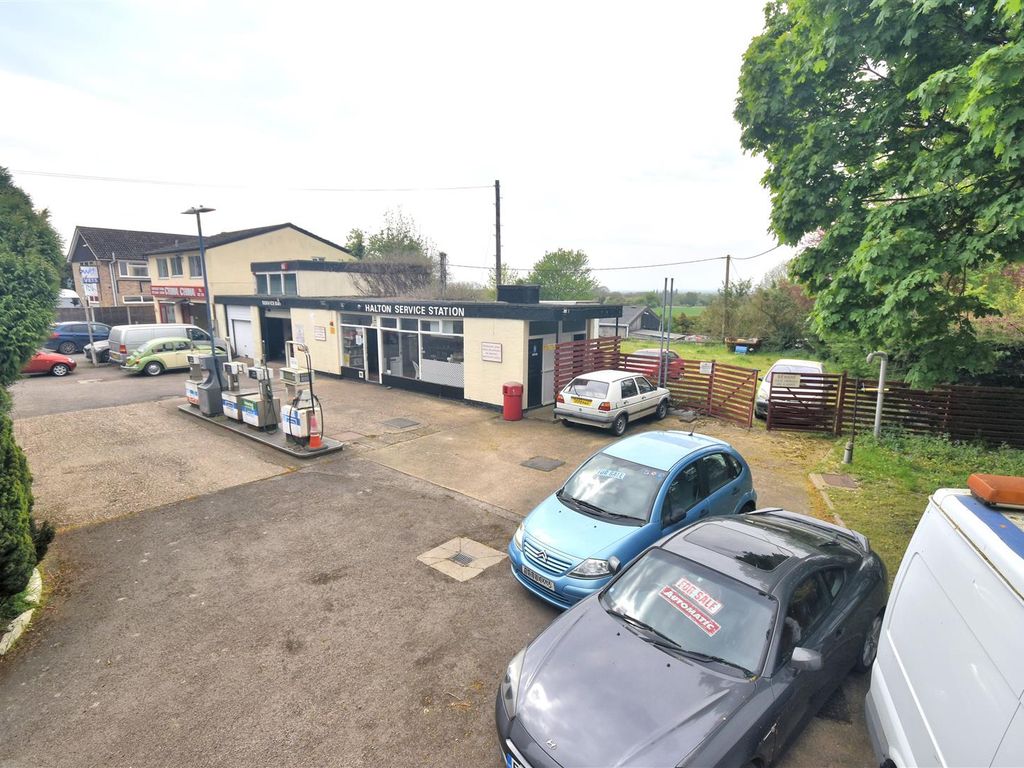 Commercial property for sale in Garage Site, Halton HP22, £950,000