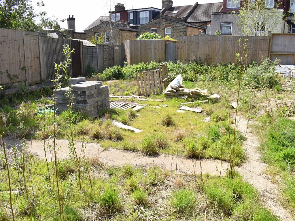 Land for sale in Connaught Road, Chingford, London E4, £275,000