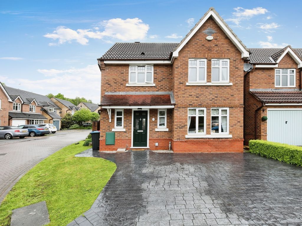 3 bed detached house for sale in Hartwell Grove, Winsford CW7, £240,000
