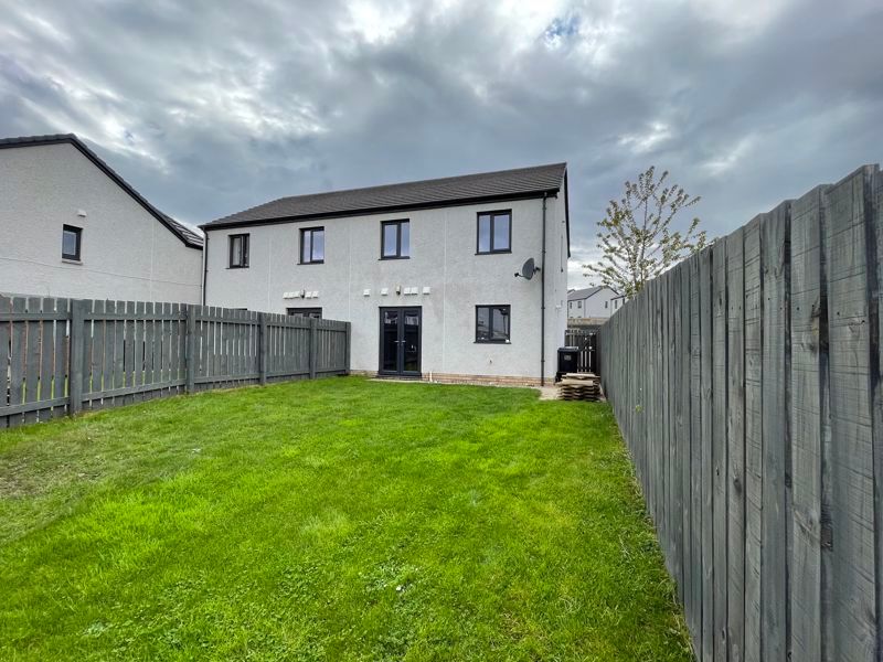 3 bed property for sale in Baillie Crescent, Alford AB33, £190,000