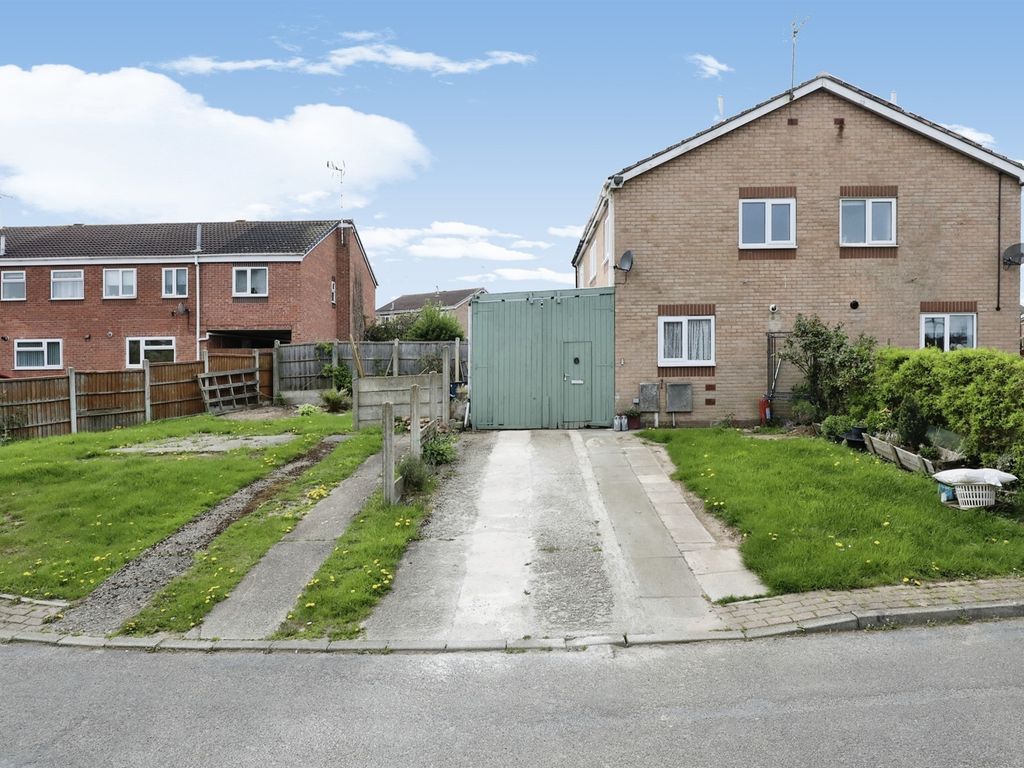 1 bed terraced house for sale in Blackcliffe Field Close, Whitwell, Worksop S80, £70,000