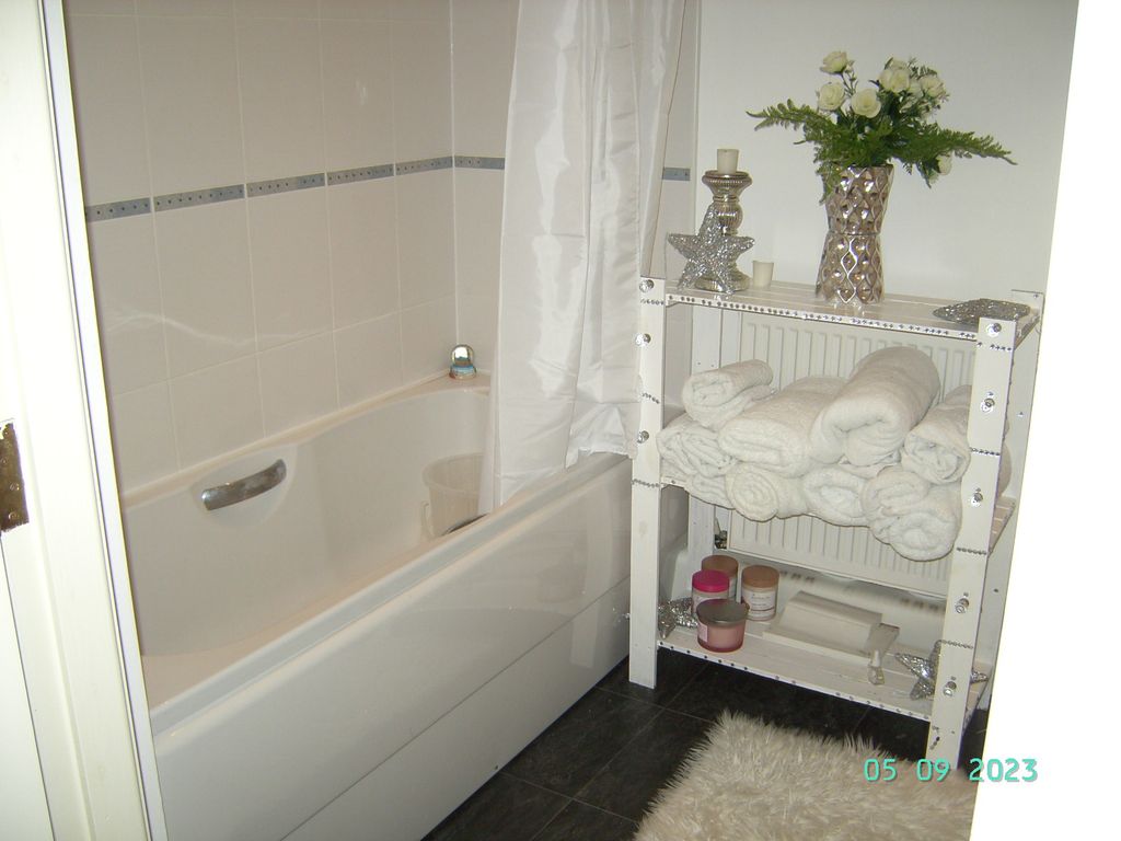 2 bed flat for sale in Harrow Road, Middlesbrough TS5, £109,950