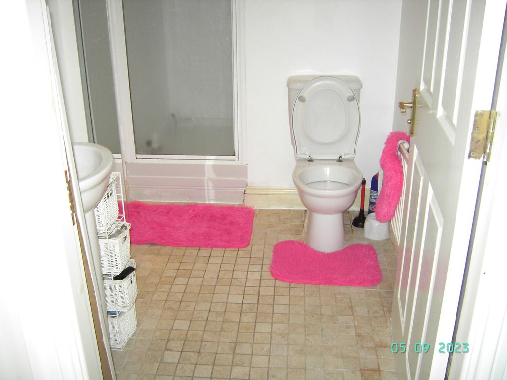 2 bed flat for sale in Harrow Road, Middlesbrough TS5, £109,950