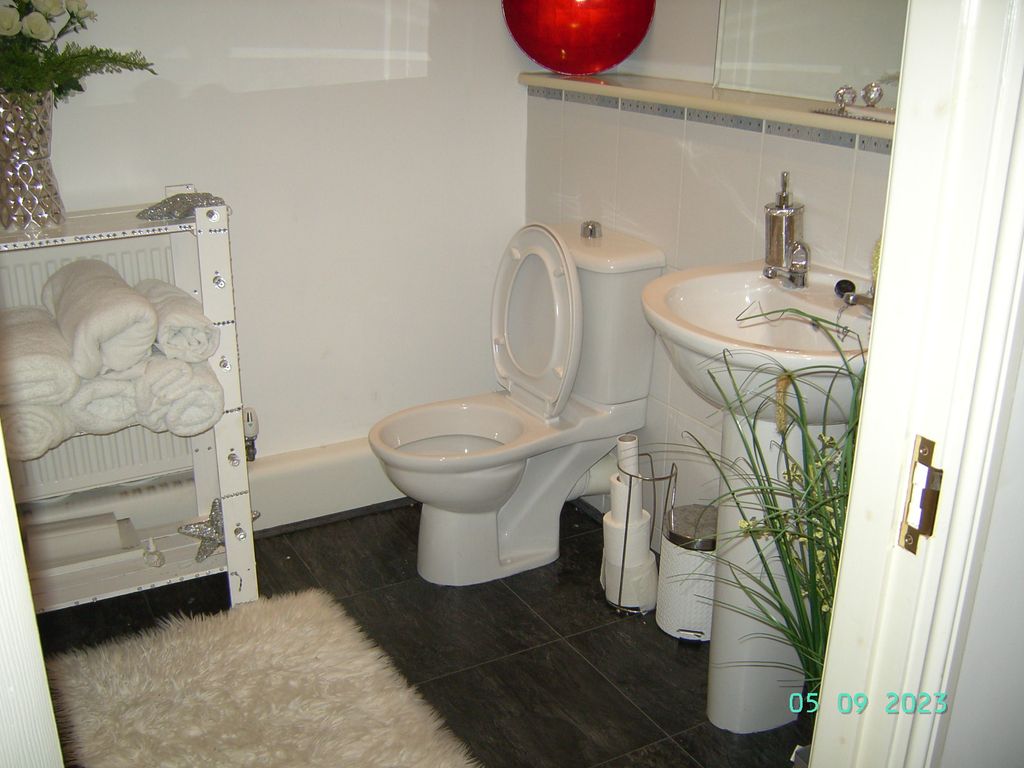 2 bed flat for sale in Harrow Road, Middlesbrough TS5, £109,950