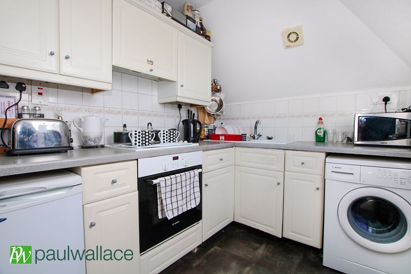 1 bed flat for sale in Bury Green Road, Cheshunt, Waltham Cross EN7, £185,000