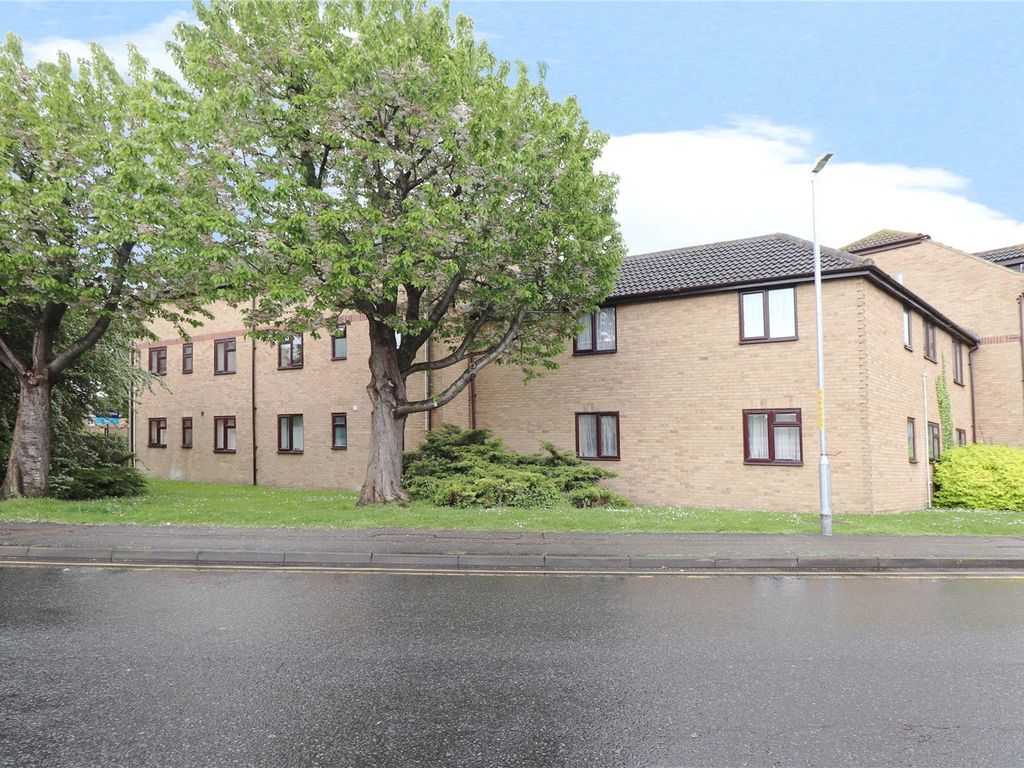 2 bed flat for sale in Cutty Sark Court, Low Close, Greenhithe, Kent DA9, £220,000
