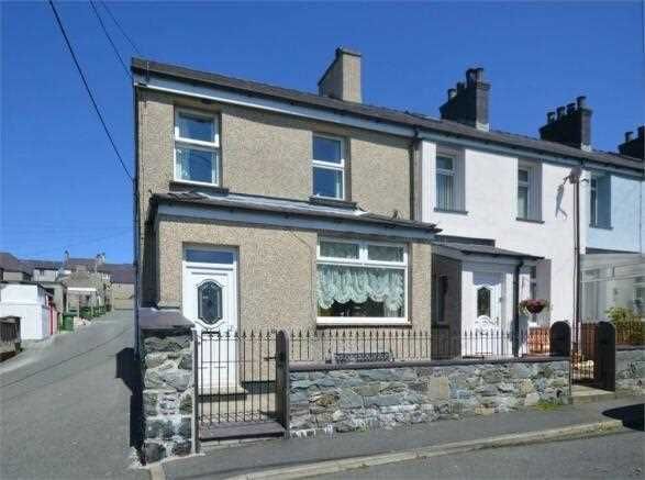 2 bed end terrace house for sale in Caradog Place, Deiniolen, Caernarfon LL55, £135,000