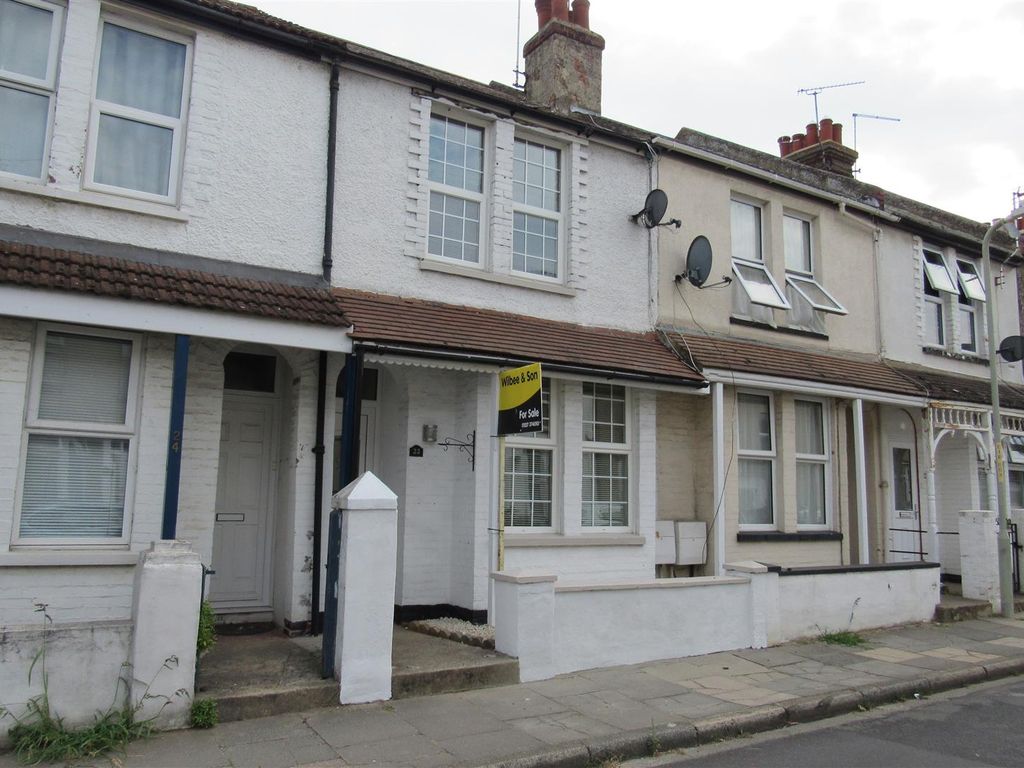 3 bed terraced house for sale in Cobblers Bridge Road, Herne Bay CT6, £300,000