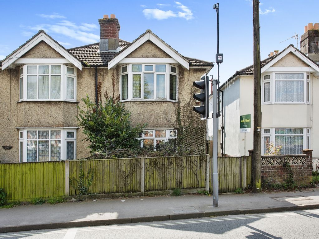 2 bed semi-detached house for sale in Bursledon Road, Southampton SO19, £180,000
