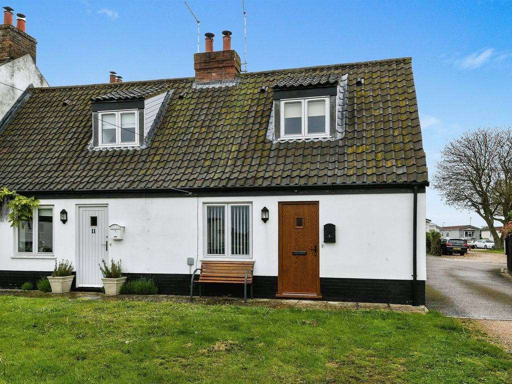 2 bed cottage for sale in The Green, Shouldham, King's Lynn PE33, £200,000