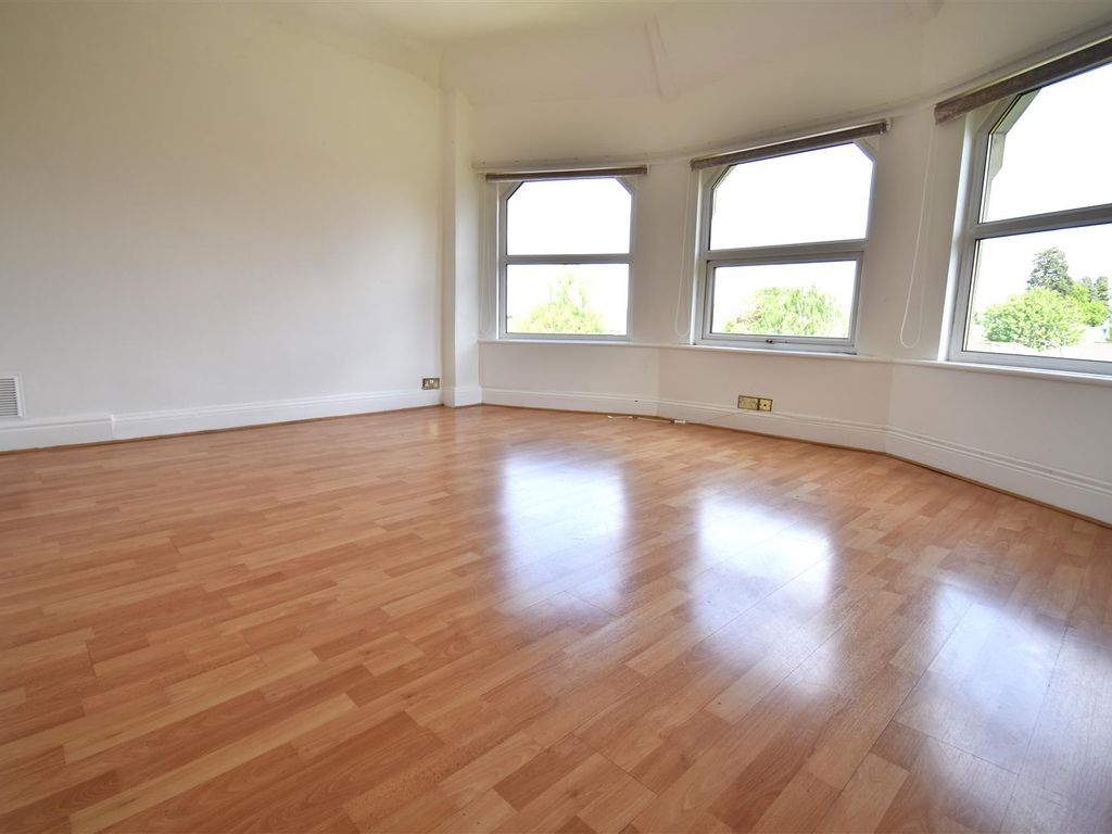 2 bed flat for sale in Julian Road, Bristol BS9, £325,000