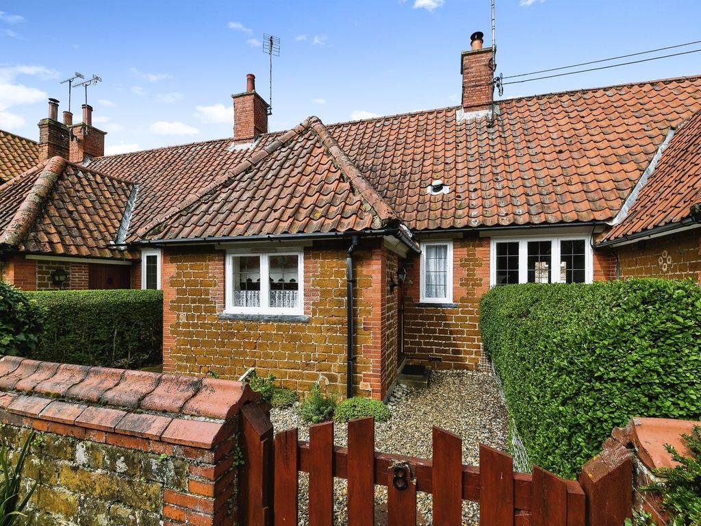 1 bed bungalow for sale in Hall Road, Snettisham, King