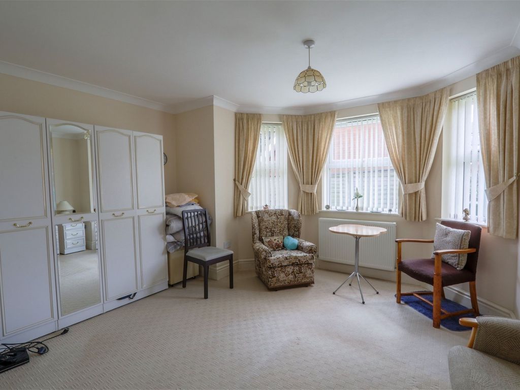 2 bed flat for sale in Rowan House, Aughton Road, Birkdale, Southport PR8, £150,000