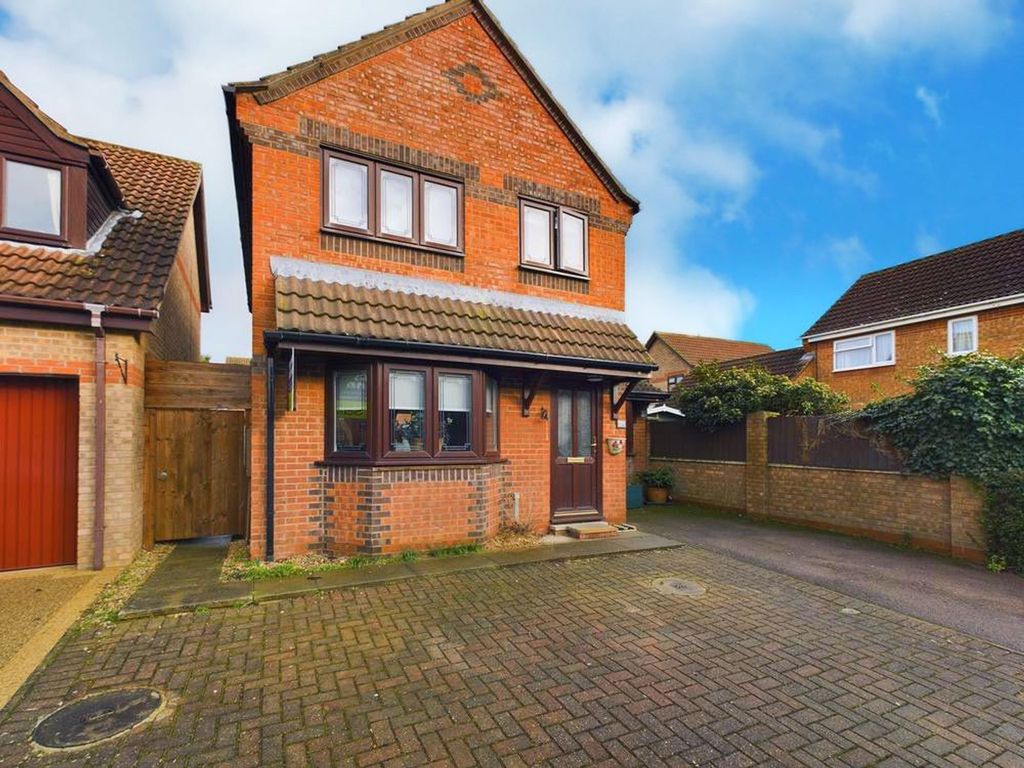 3 bed detached house for sale in Aversley Road, Sawtry, Cambridgeshire. PE28, £325,000