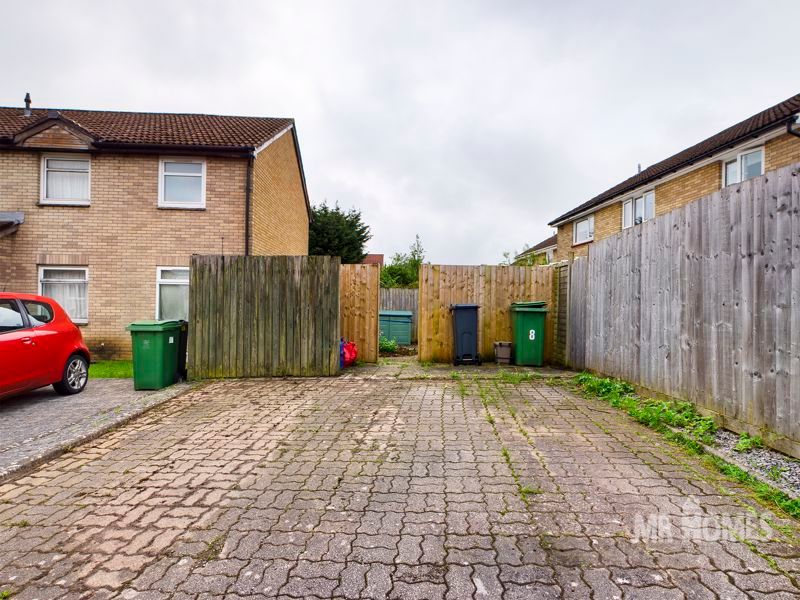2 bed end terrace house for sale in Richard Lewis Close, Llandaff, Cardiff CF5, £185,000