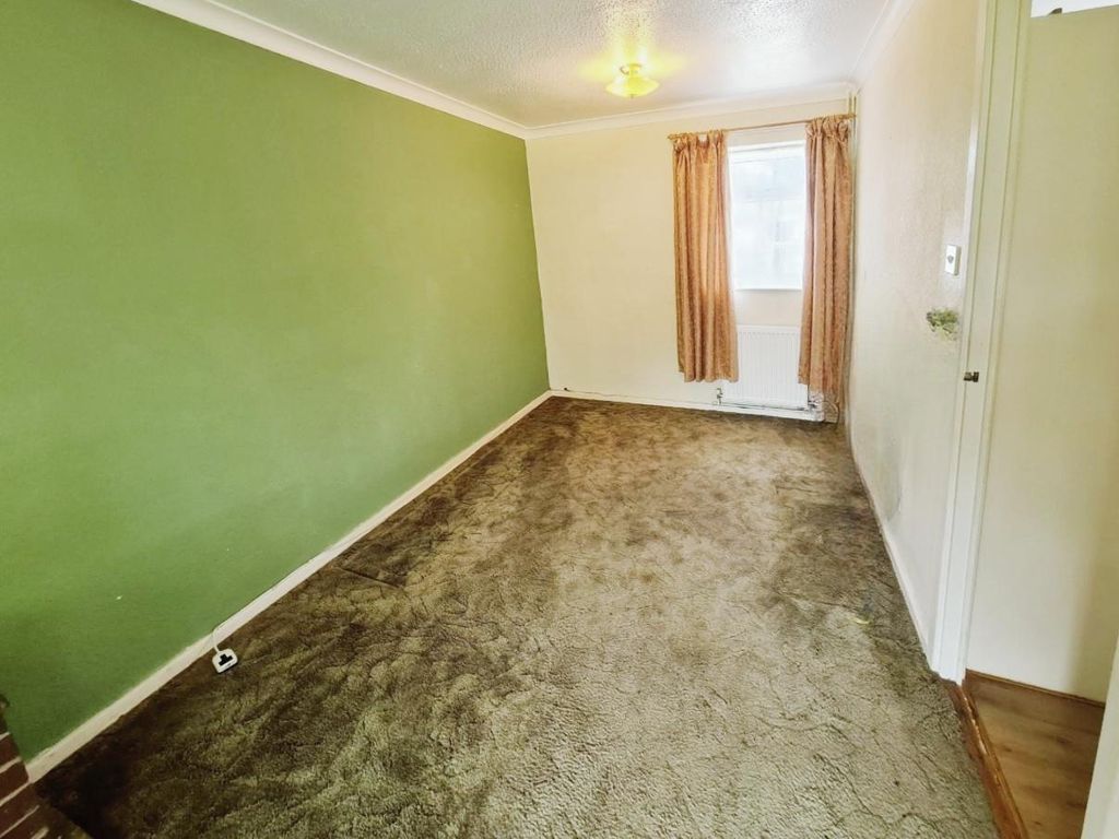3 bed end terrace house for sale in Pentland Court, Oakham LE15, £170,000