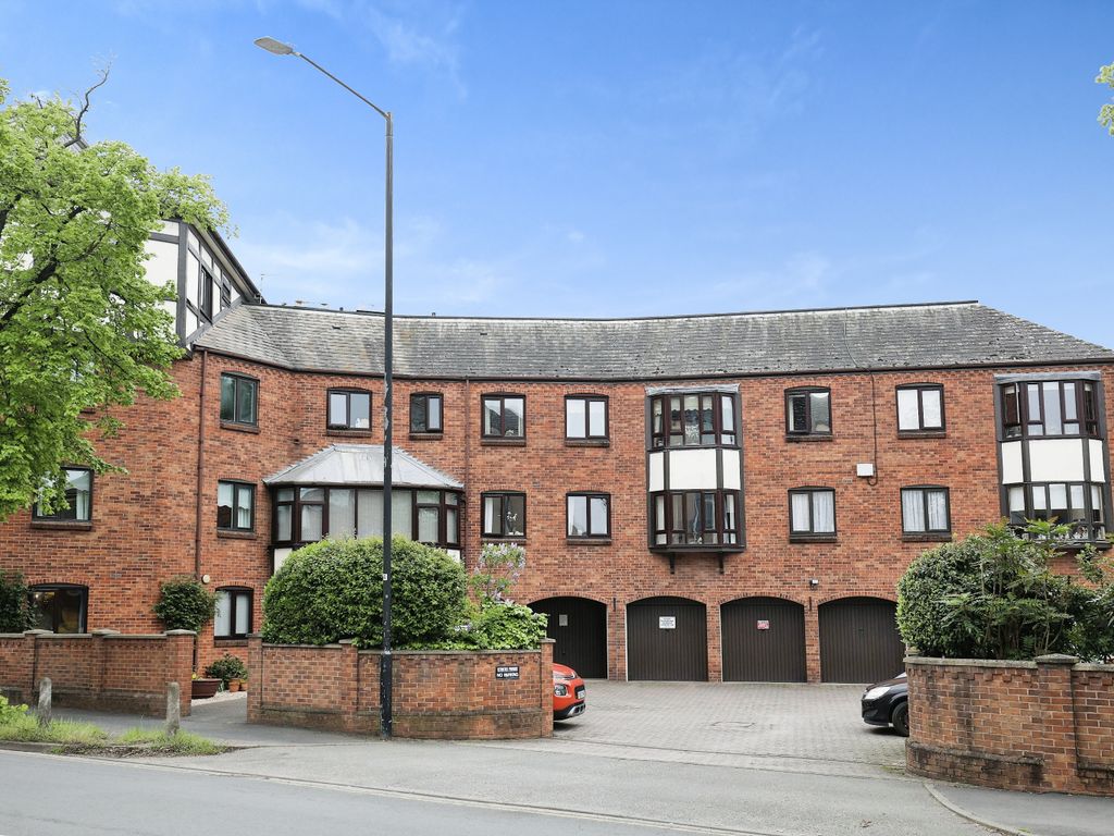 1 bed flat for sale in Bridgefoot Quay, Warwick Road, Stratford Upon Avon CV37, £110,000