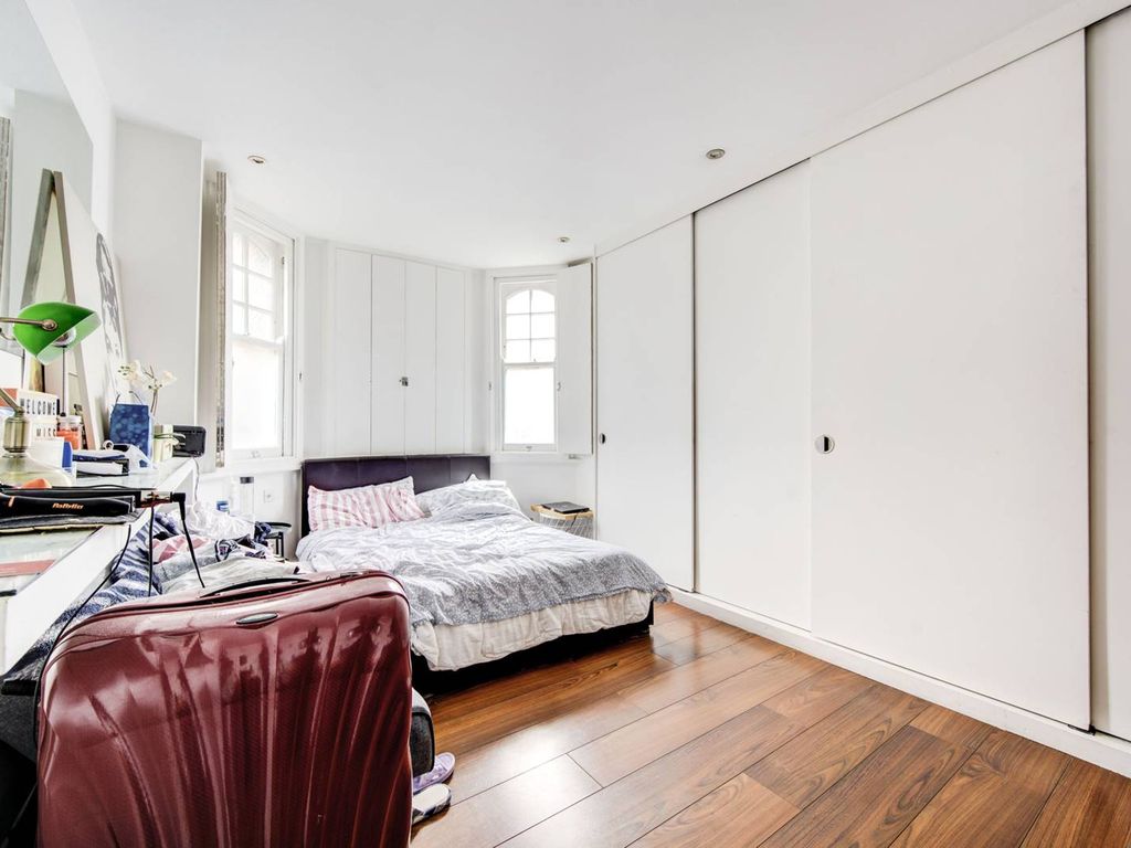 Studio for sale in Greyhound Road, Barons Court, London W6, £300,000