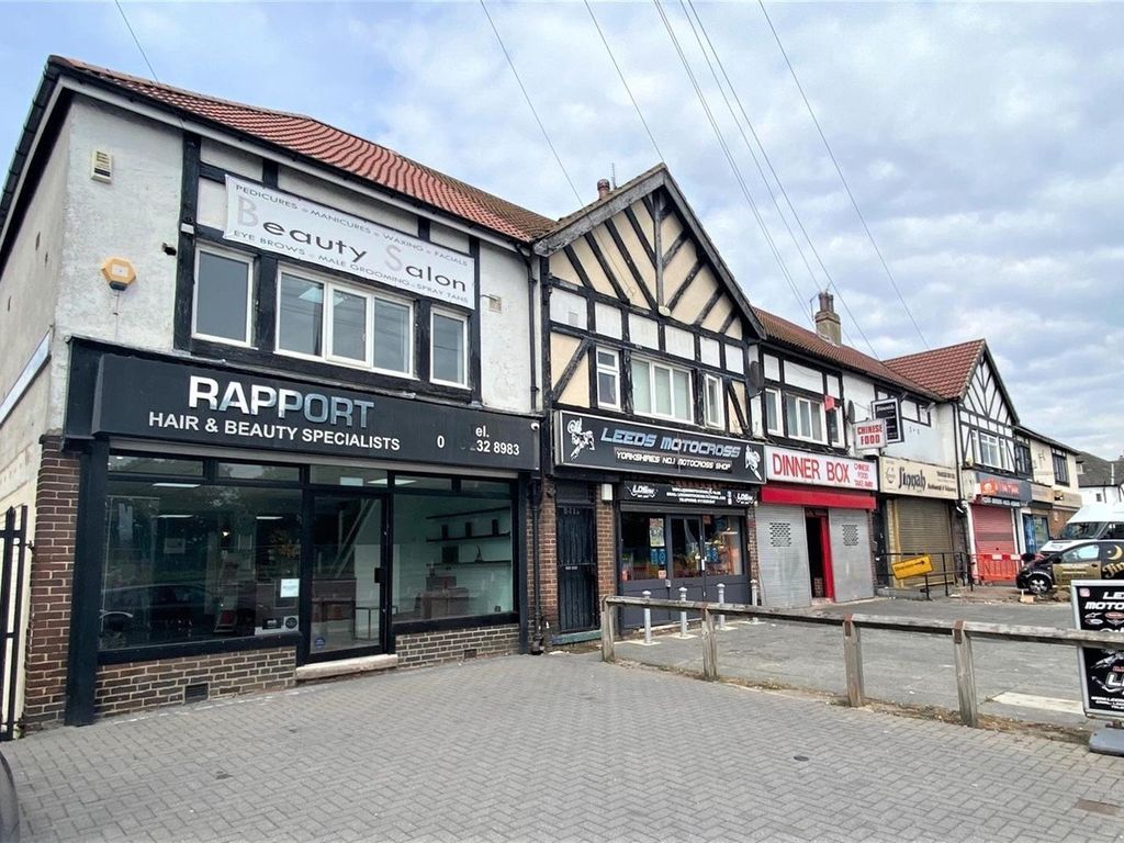 Commercial property for sale in York Road, Leeds LS14, £350,000