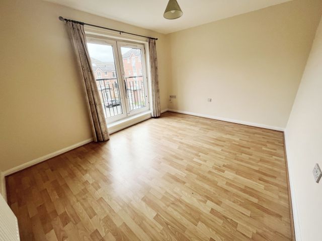 1 bed flat for sale in Balfour Close, Kingsthorpe, Northampton NN2, £57,500