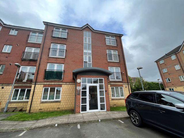 1 bed flat for sale in Balfour Close, Kingsthorpe, Northampton NN2, £57,500