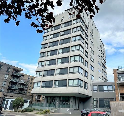 2 bed flat for sale in The Causeway, Worthing, West Sussex BN12, £215,000