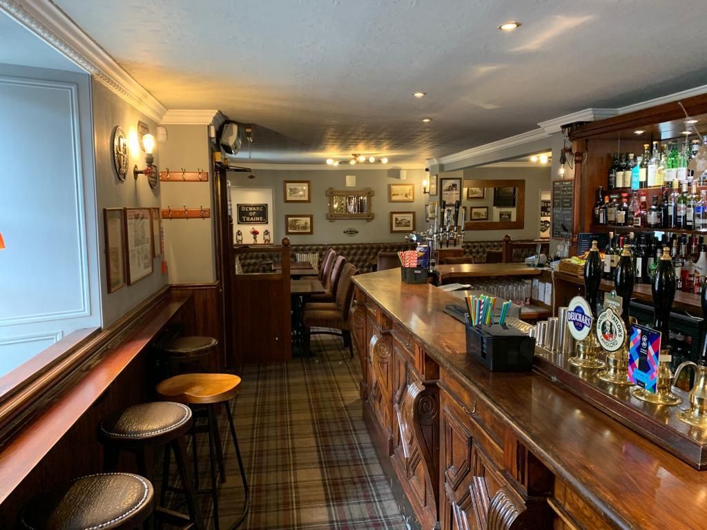 Pub/bar for sale in The Railway Inn, 542 Lanark Road, Juniper Green EH14, £499,000