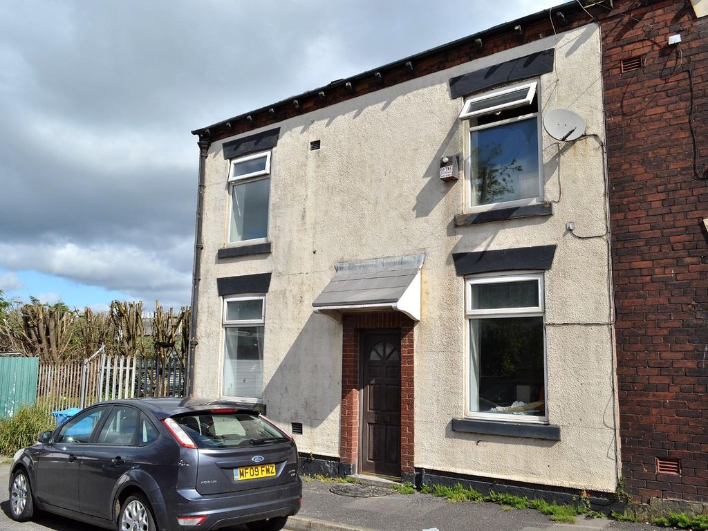 2 bed end terrace house for sale in Sun View, Heyside, Royton OL2, £90,000