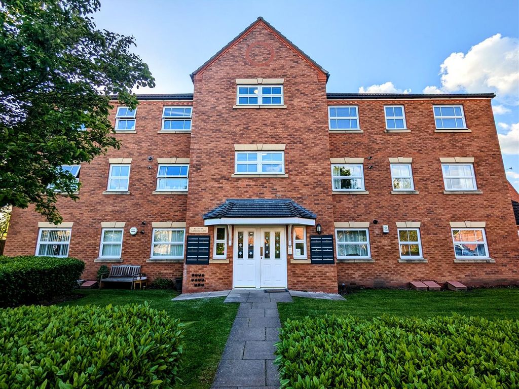 2 bed flat for sale in Clarkson Close, Nuneaton CV11, £119,950
