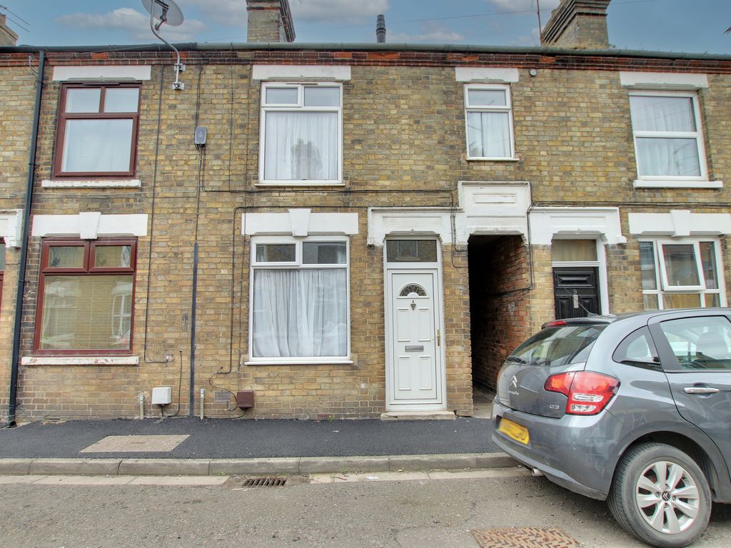 3 bed terraced house for sale in Queens Street, March PE15, £170,000
